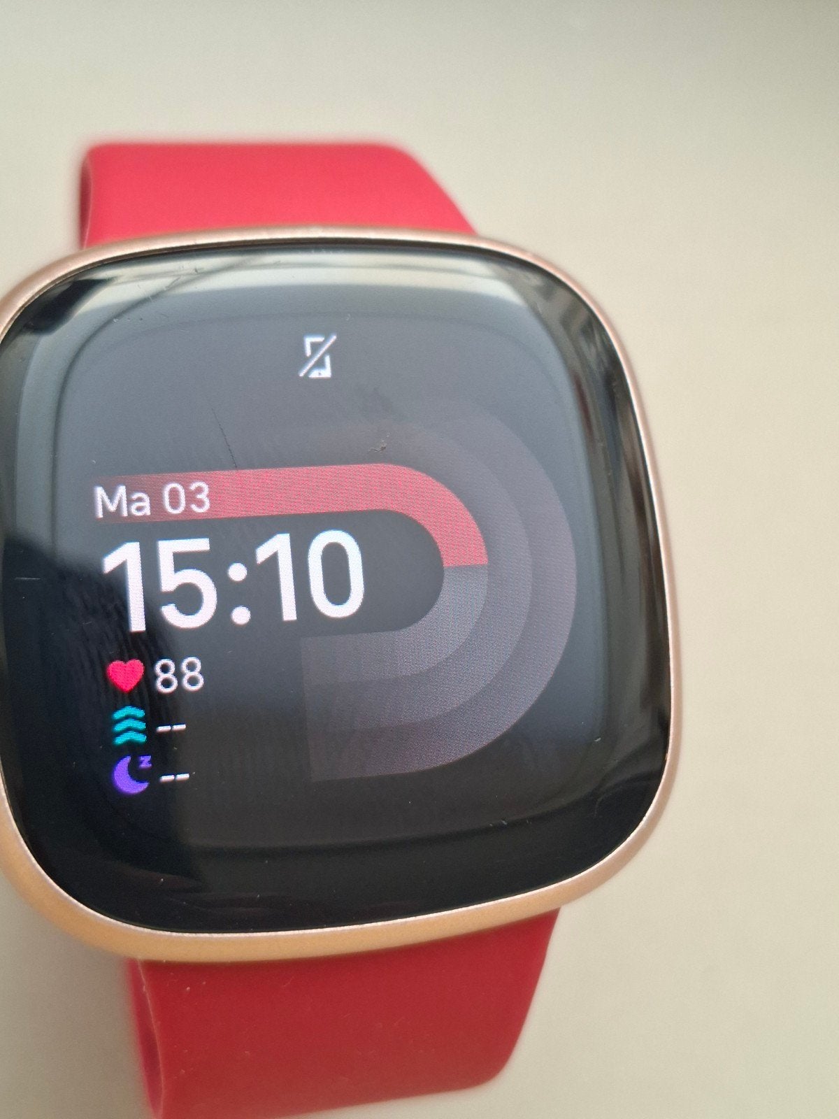 Fitbit Versa 4 met oplader - Zo goed als nieuw, Ophalen of Verzenden, Zo goed als nieuw, Fitbit, Android