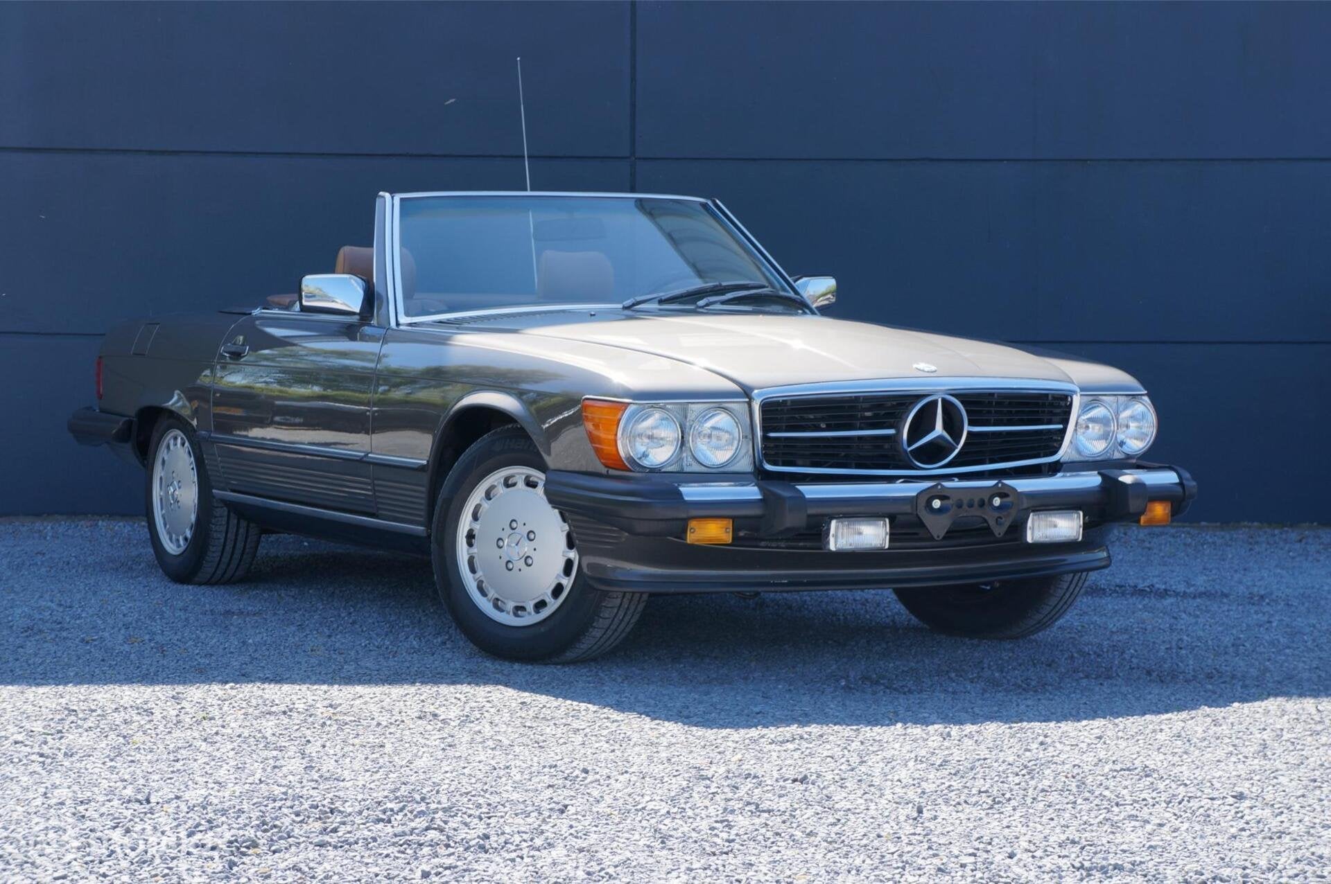 Mercedes SL-klasse 560 SL 1986 Roadster/Convertible USA Spec, Automaat, 227 pk, Cabriolet, 4 stoelen