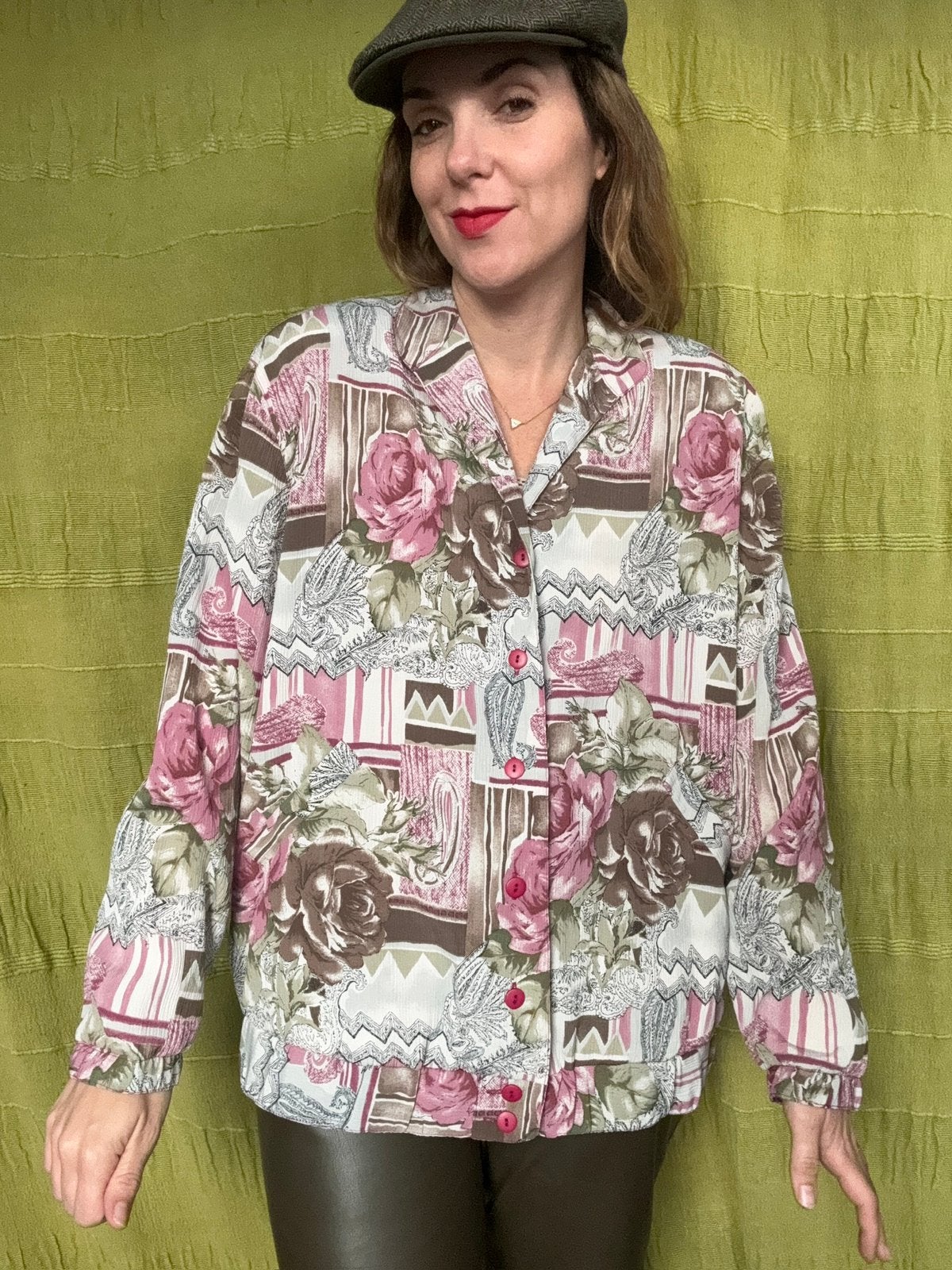 Vintage blouse met zakken - print L Large 40, Kleding | Dames, Blouses en Tunieken, Gedragen, Maat 42/44 (L), Beige, Ophalen of Verzenden