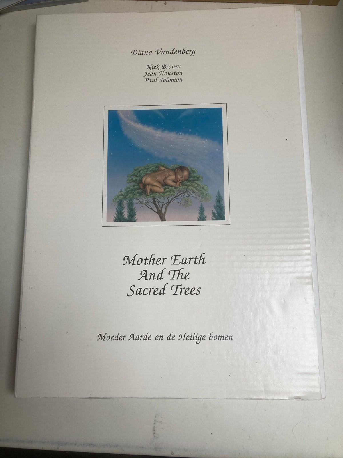 Mother Earth And The Sacred Trees - Diana Vandenberg, Ophalen of Verzenden, Zo goed als nieuw, Spiritualiteit algemeen, Achtergrond en Informatie