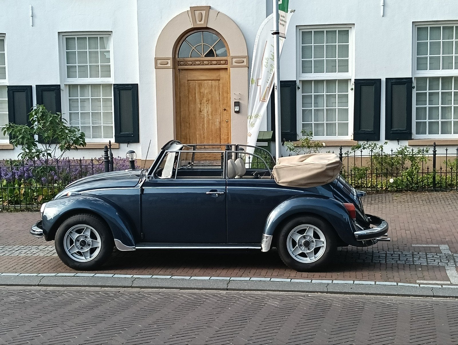 VW Kever Karmann Cabrio 1972, evt ruil jonge KNAUS caravan., Cabriolet, 17 km/l, 1570 cc, 650 kg