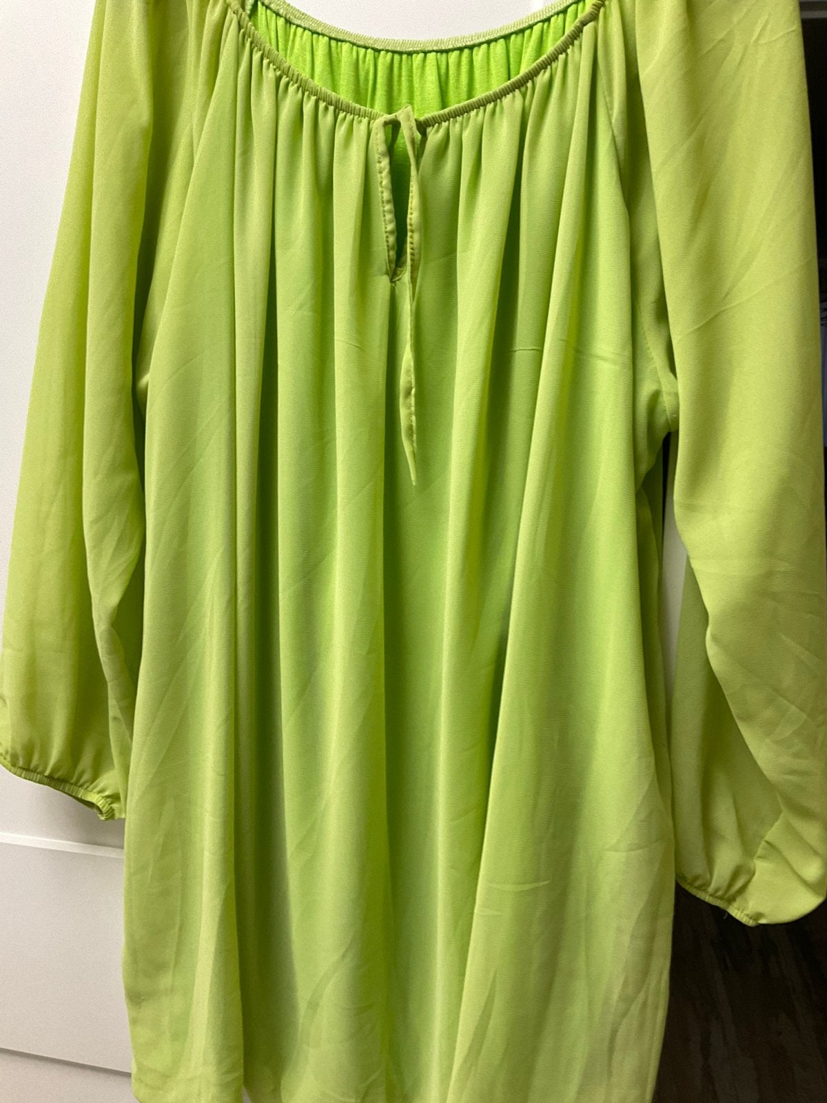 Ballon top met elastiek aan de onderkant lijm groen, Ophalen of Verzenden, Zo goed als nieuw, Maat 46/48 (XL) of groter, Groen