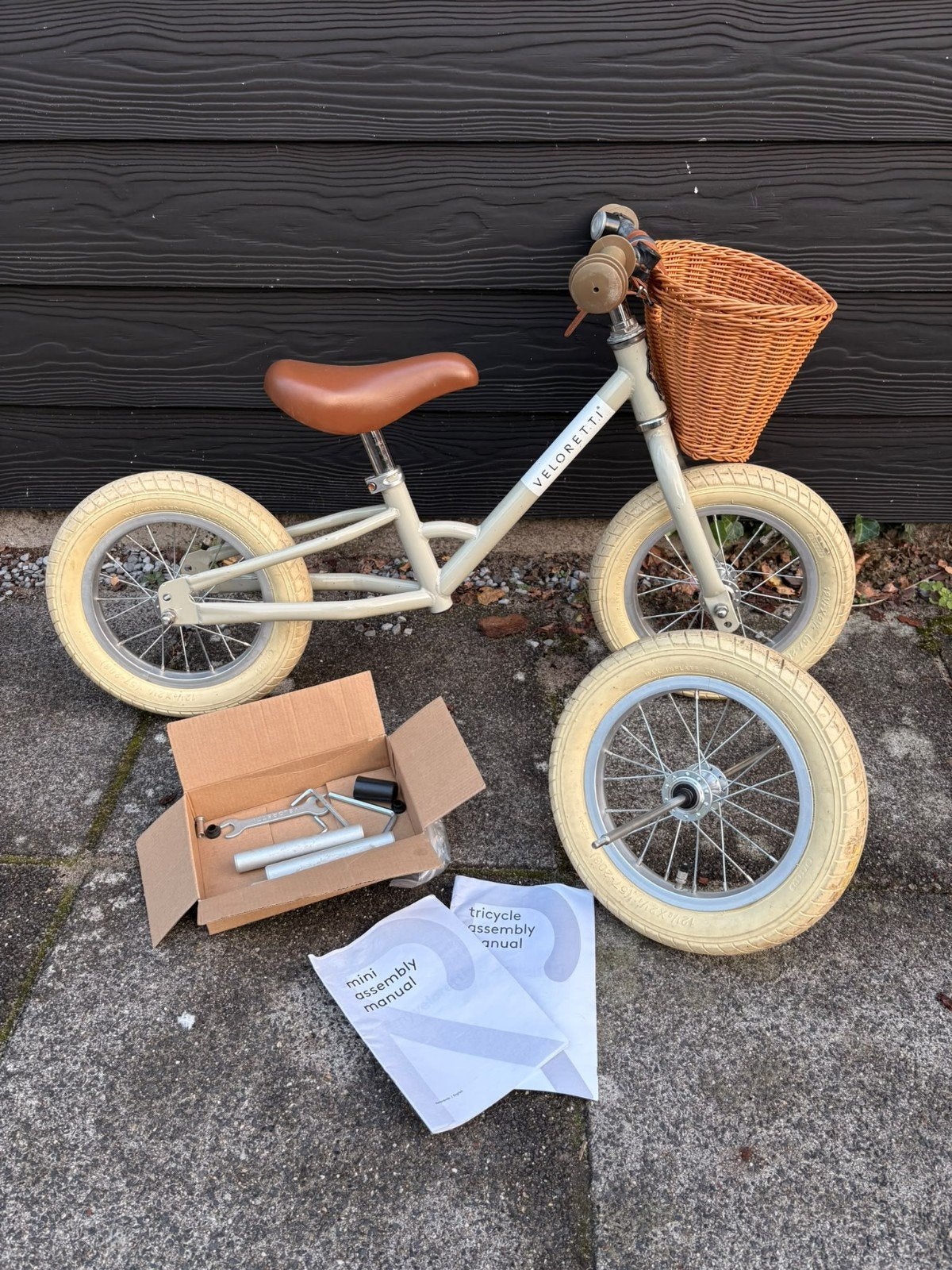 Veloretti Mini loopfiets 12 inch met driewielerset en mandje, Ophalen, Gebruikt, Minder dan 16 inch