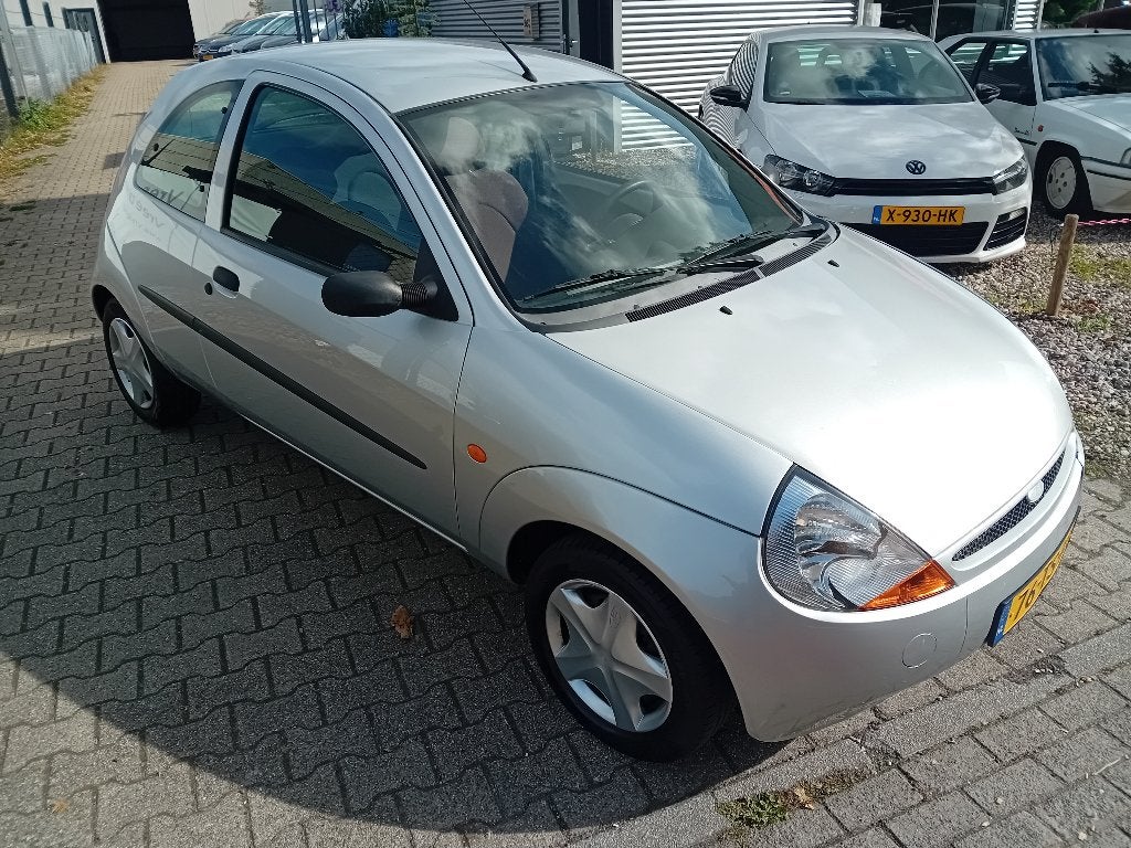 Ford Ka 1.3 I 44KW 2007 Grijs NIEUWE APK!! 132 DKM!!, Voorwielaandrijving, 1299 cc, Stof, 4 cilinders
