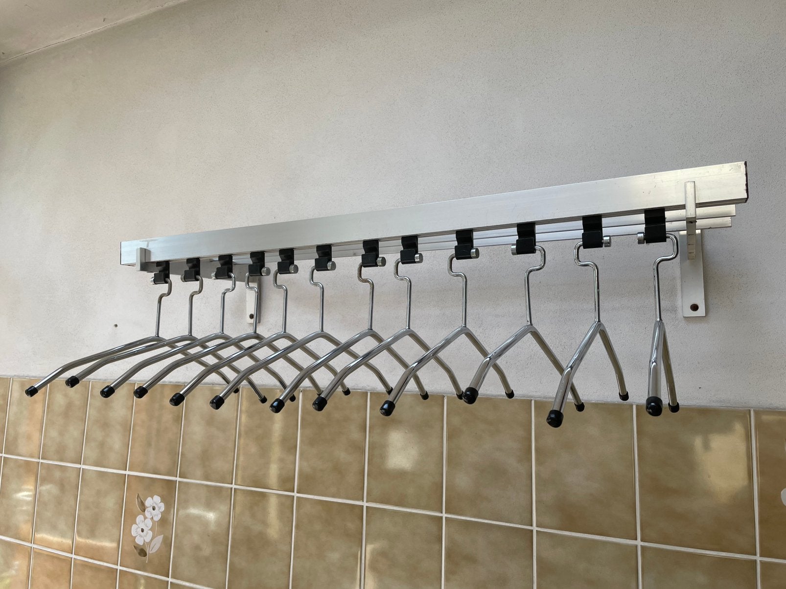 Vintage kapstok ; compleet met originele hangers, Gebruikt, Minder dan 100 cm, Metaal, Ophalen