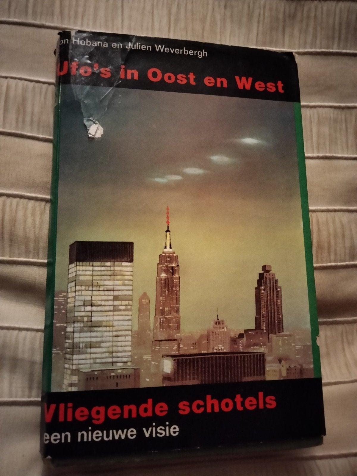 Ufo's in Oost en west deel 1, Ophalen of Verzenden, Gebruikt, Overige formaten