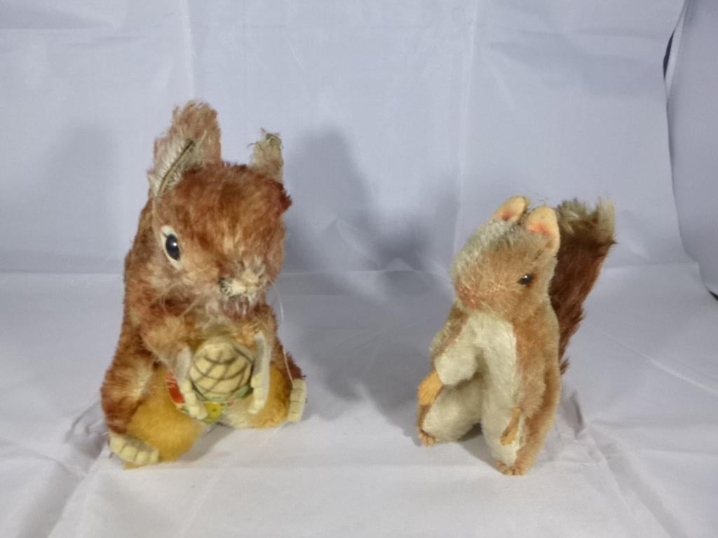 twee oude knuffel-eekhoorntjes van het merk Steiff, Verzamelen, Retro, Ophalen of Verzenden, Overige typen