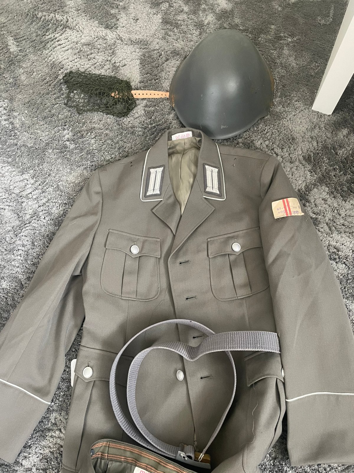 Originele DDR/oost Duitse grens wacht uniform, Verzamelen, Militaria | Algemeen, Verzenden, Landmacht, Duitsland, Embleem of Badge