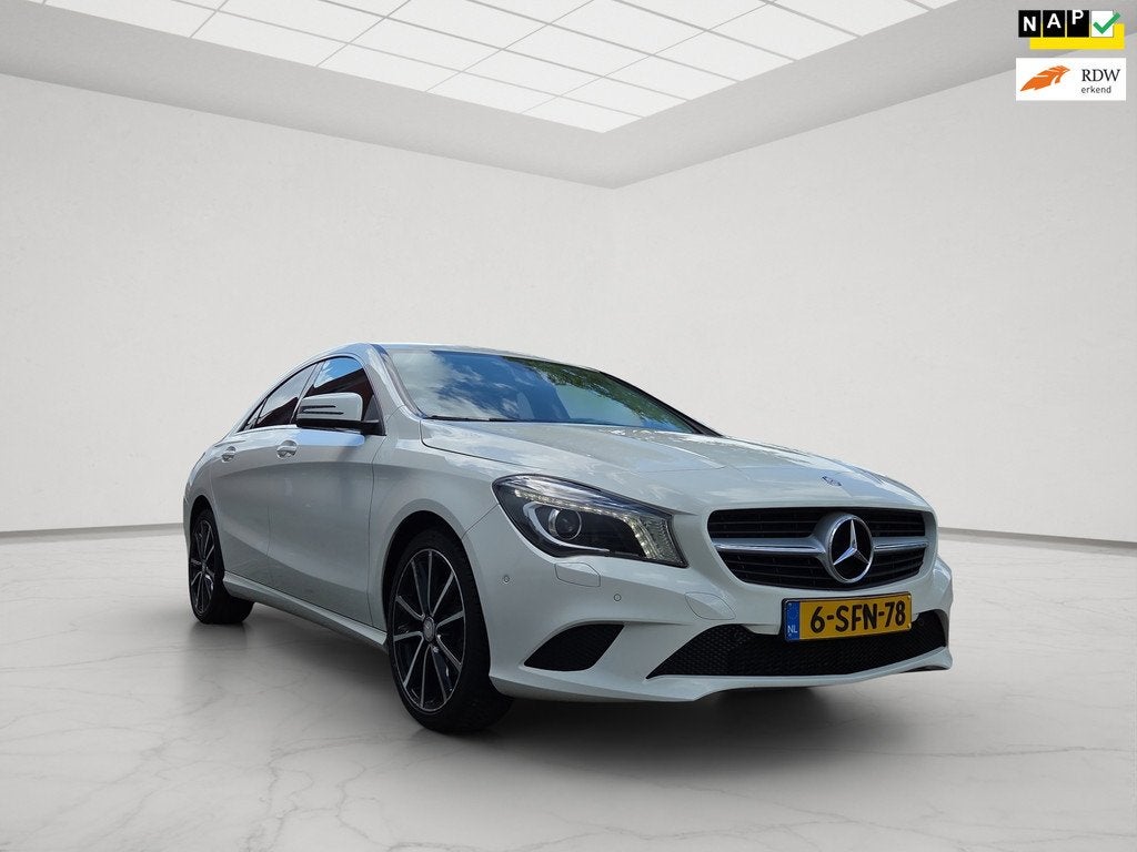 Mercedes-Benz CLA-klasse 180 Ambition, Gebruikt, 4 cilinders, 715 kg, USB