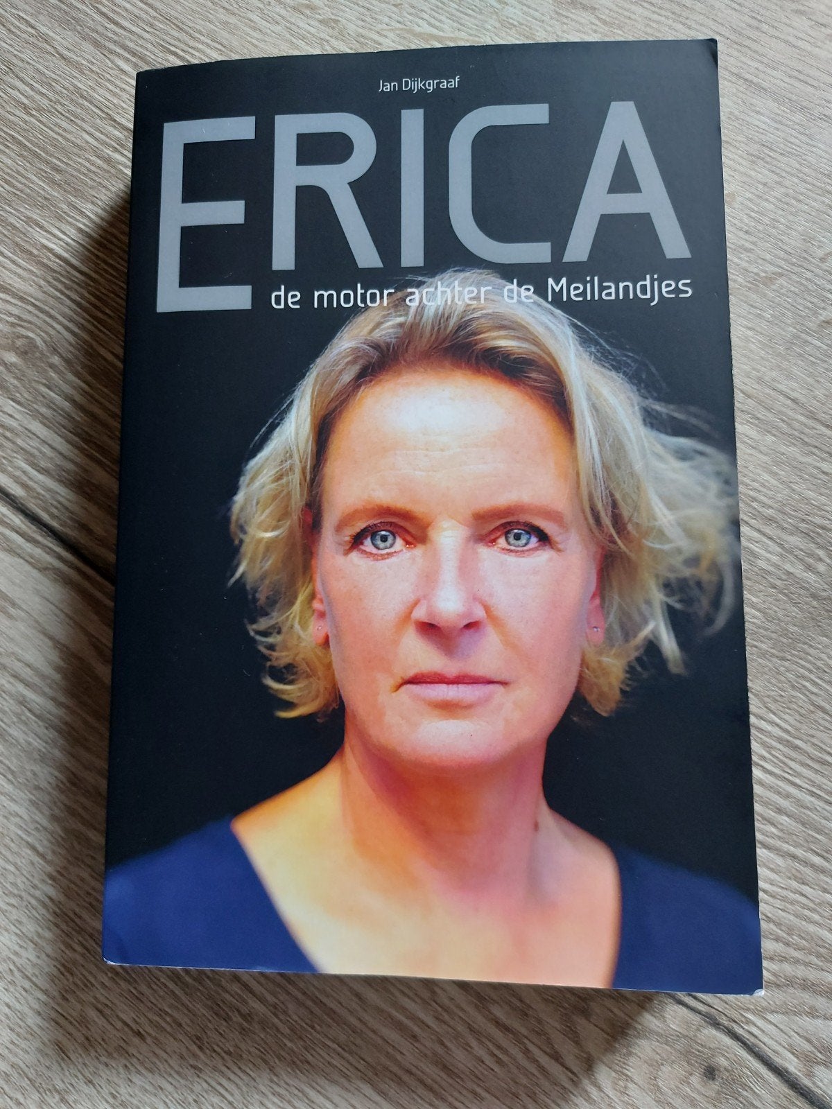 Biografie Erica, Ophalen of Verzenden, Nieuw