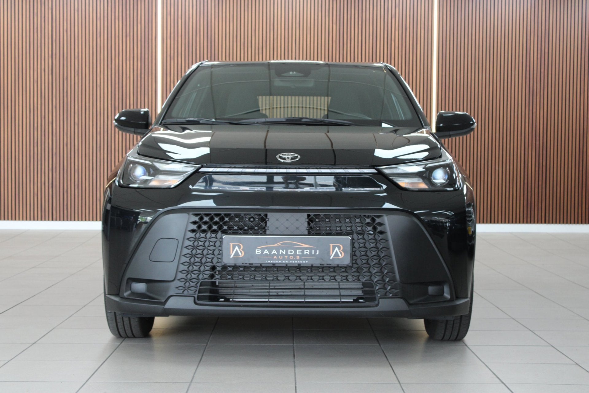 Toyota Aygo X Hybrid 115 pulse | Airco | Adaptieve cruise co, Auto's, Stof, Gebruikt, 4 stoelen, Zwart