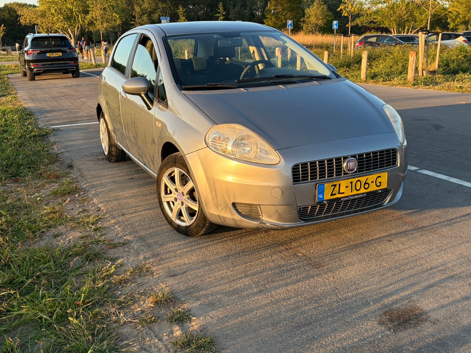 Fiat Punto 1.4 5DR 2008 Grijs airco apk, Auto's, Voorwielaandrijving, 40 €/maand, 4 cilinders, 400 kg