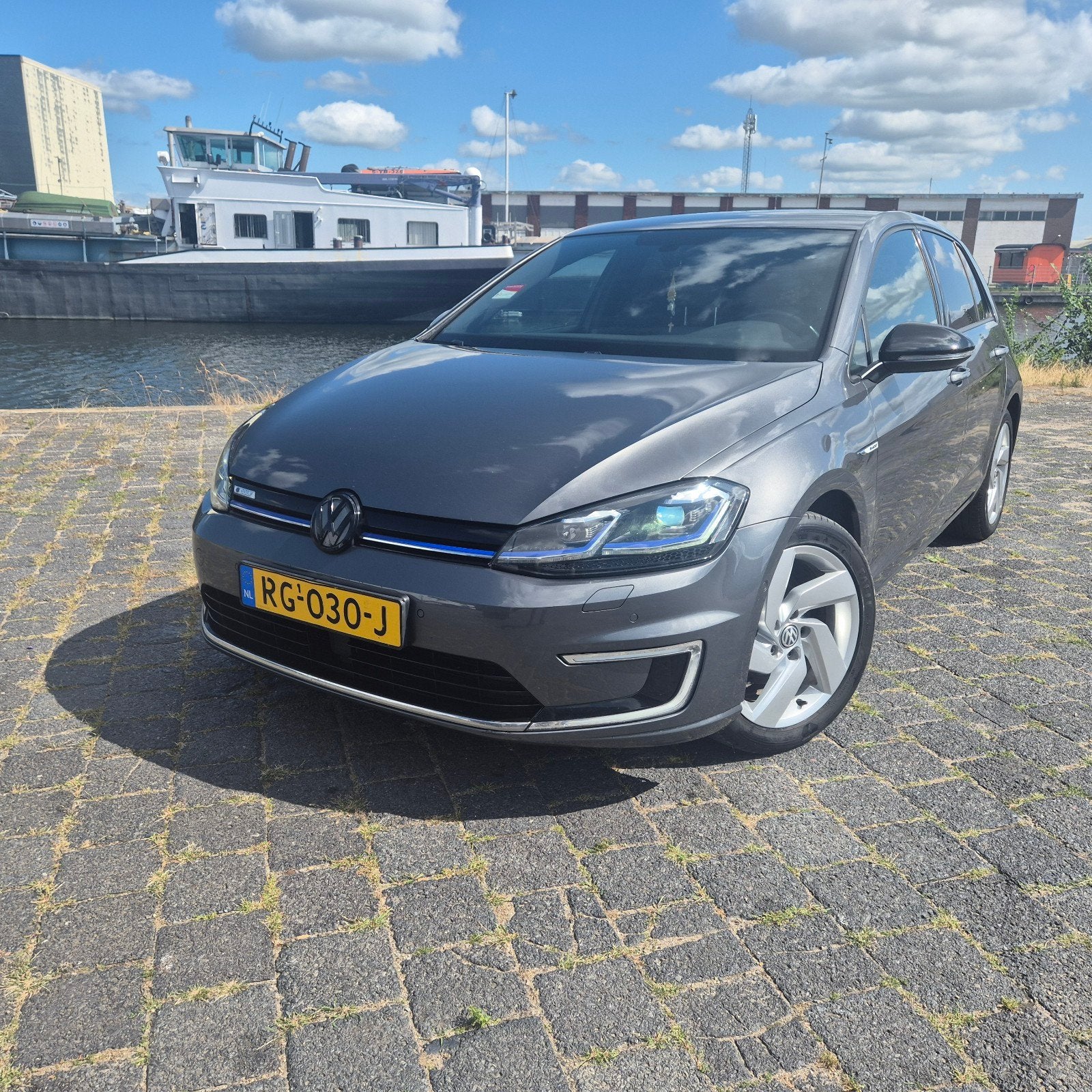 Volkswagen Golf 7.5 E-golf Warmtepomp Full option, Auto's, Volkswagen, 136 pk, 35 kWh, Elektrisch, Grijs