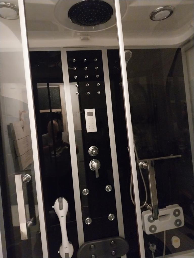 Splinternieuwe badcabine helaas te klein voor mij, Ophalen, Nieuw