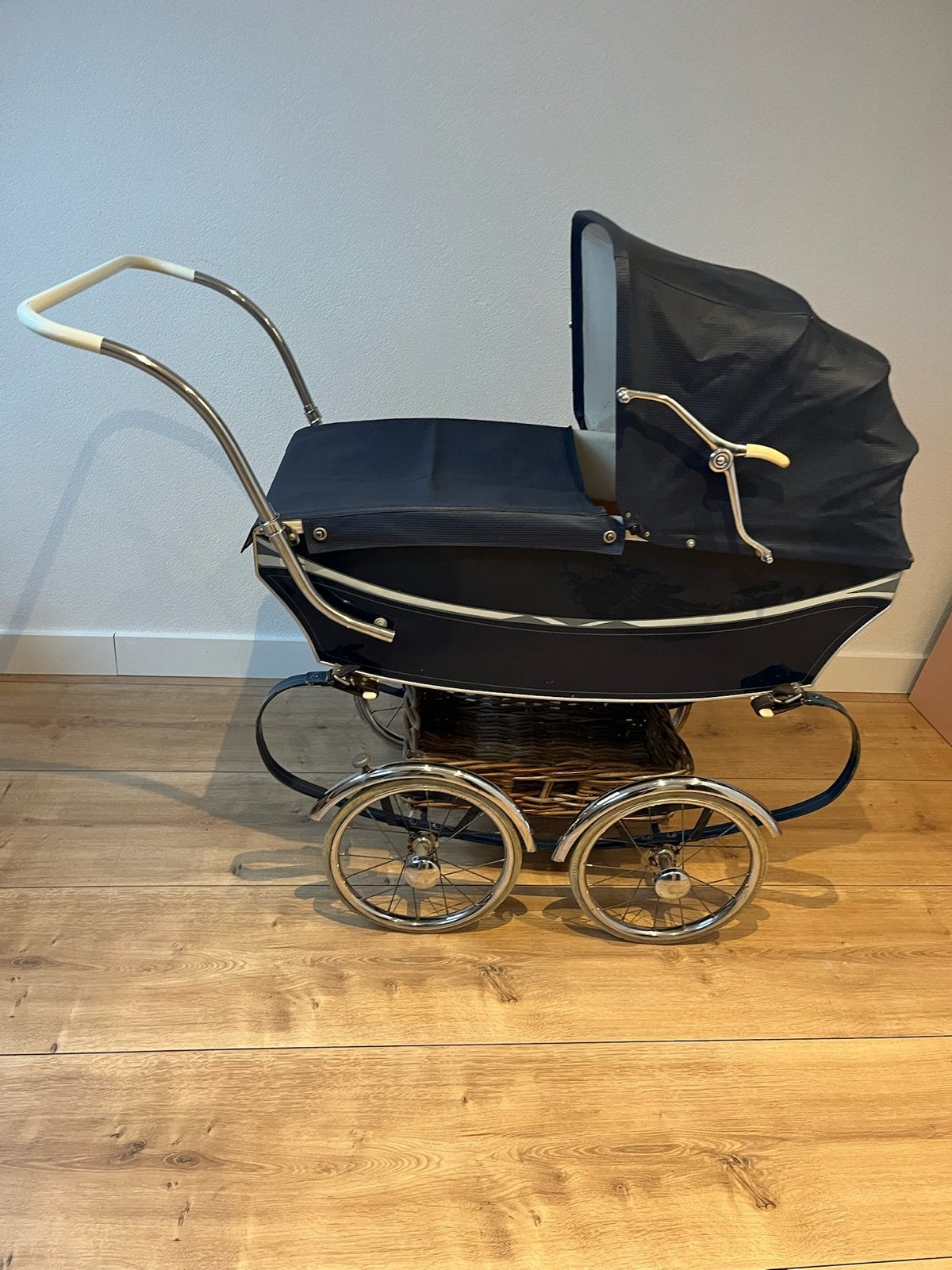 Mooie ouderwetse kinderwagen - Gebruikt voor boerenbruiloft, Ophalen, Gebruikt, Kinderwagen, Overige merken