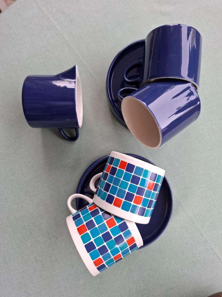 Jaren 70,  4 kopjes en schotels met melkkan - Melitta 7-17, Ophalen of Verzenden