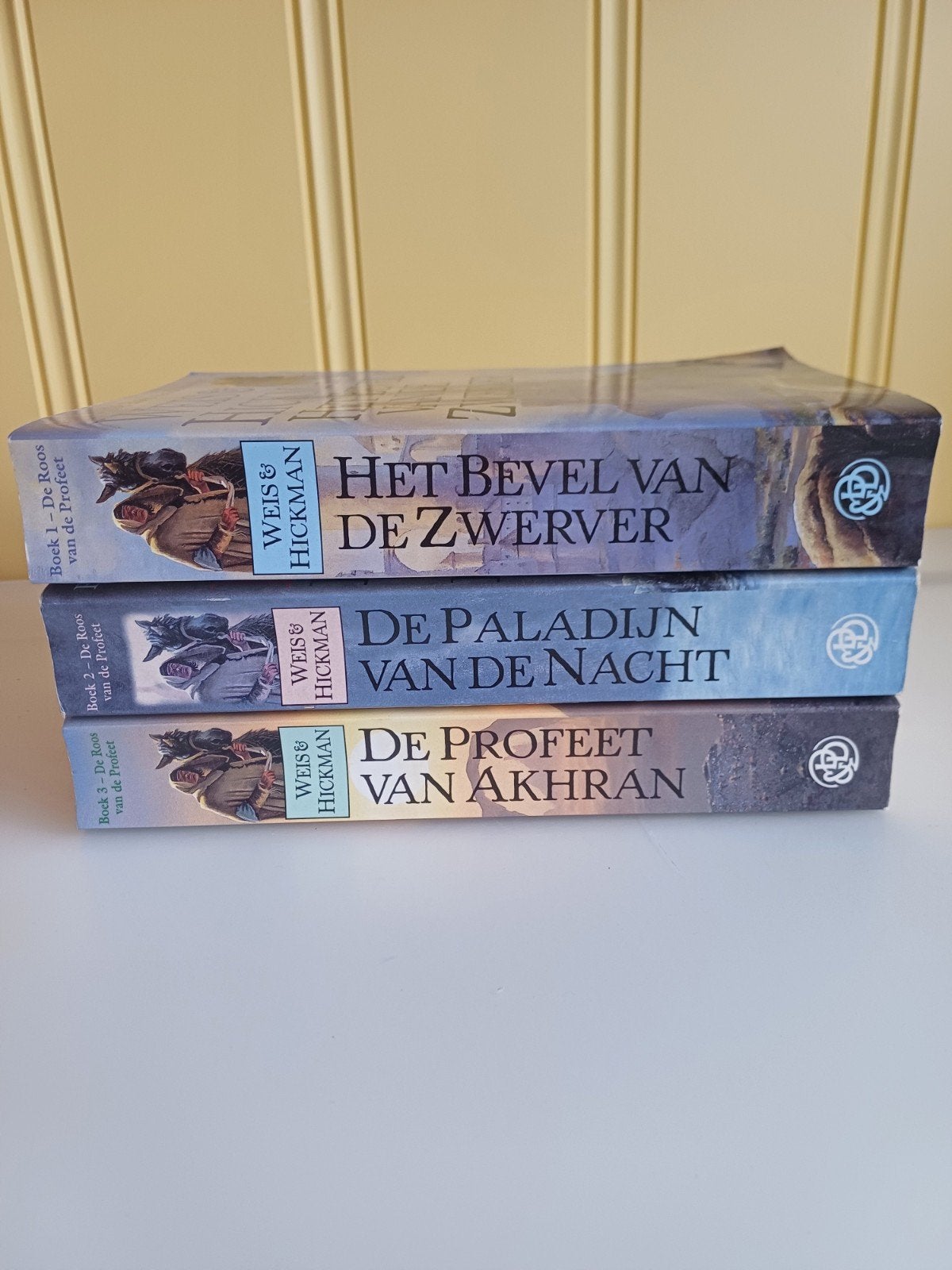 De roos van de profeet, Boeken, Ophalen of Verzenden, Gelezen, Weis & Hickman