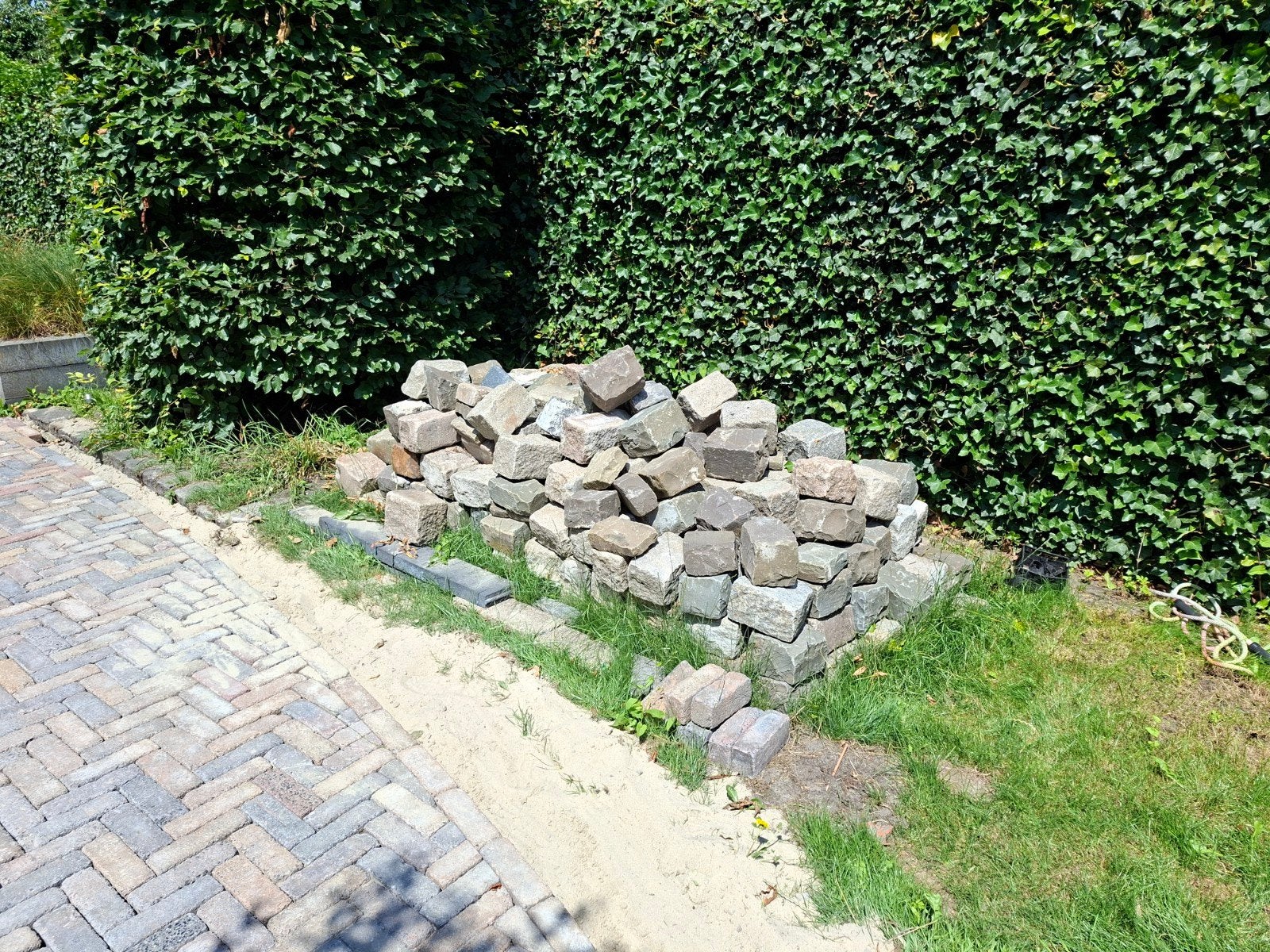 Mooie grote basaltkeien/kasseien/borderrand, Tuin en Terras, Tegels en Klinkers, Ophalen