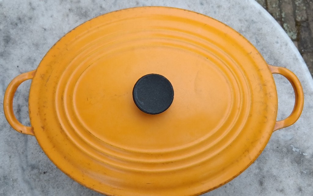 LE CREUSET vintage geel gietijzer stoof kookpan nr.D (G353), Gebruikt, Gietijzer, Ophalen of Verzenden, Keramische plaat
