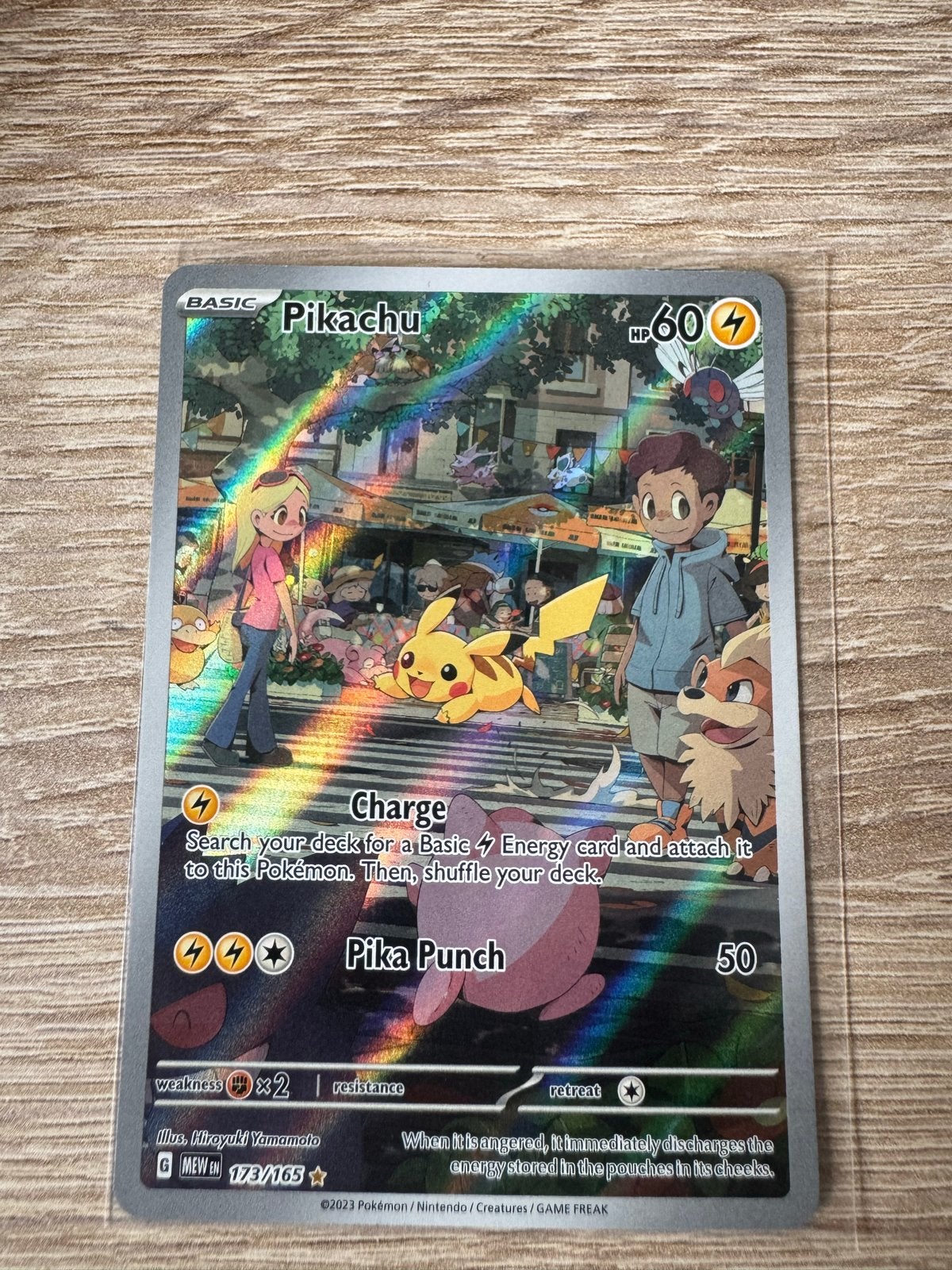 Pikachu 173/165 Pokémon kaart (Foil), Hobby en Vrije tijd, Verzamelkaartspellen | Pokémon, Ophalen of Verzenden, Zo goed als nieuw