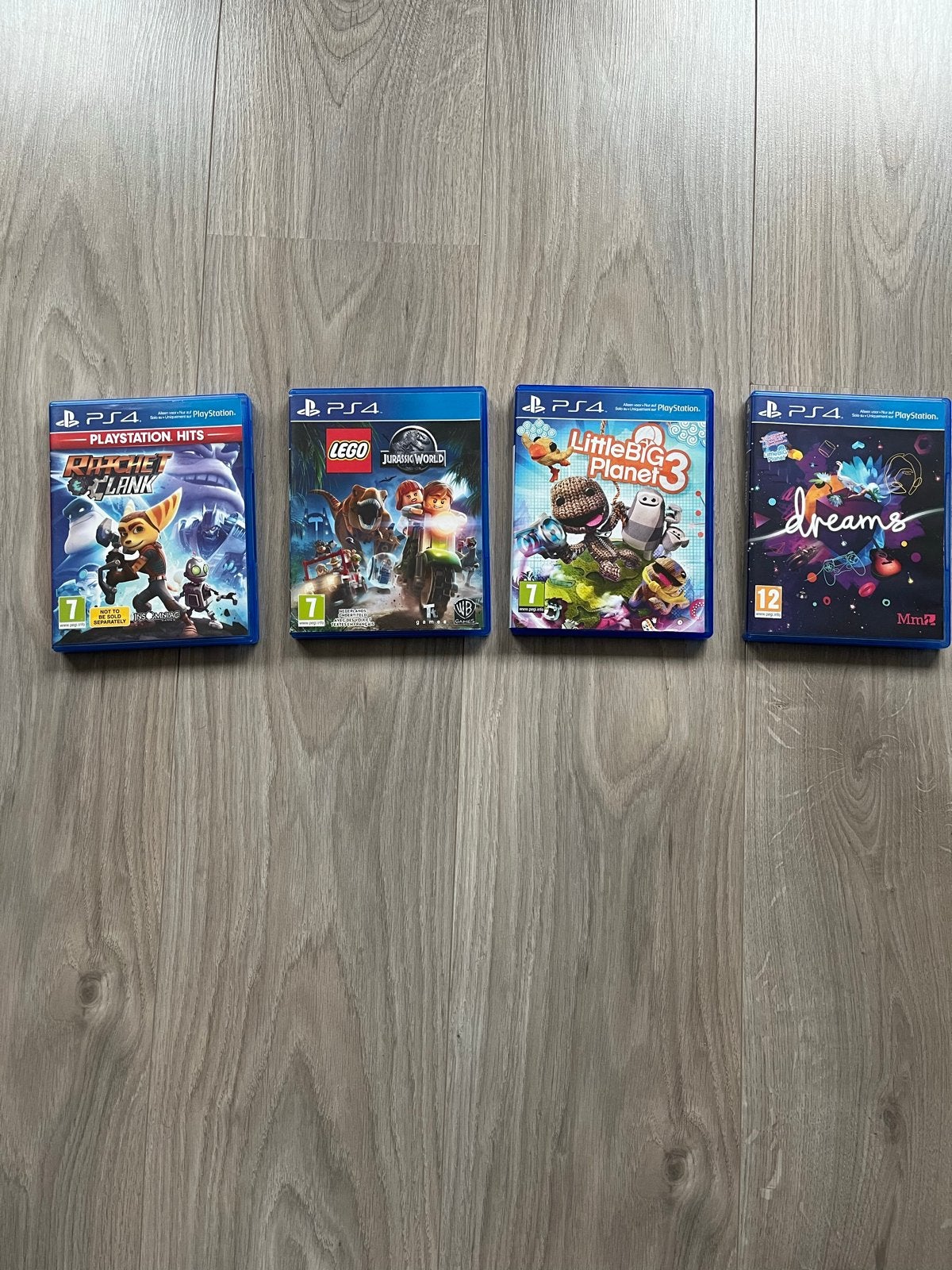 PS4 Games: Ratchet & Clank, LEGO Jurassic World, LittleBigPl, 1 speler, Eén computer, Zo goed als nieuw, Vanaf 7 jaar
