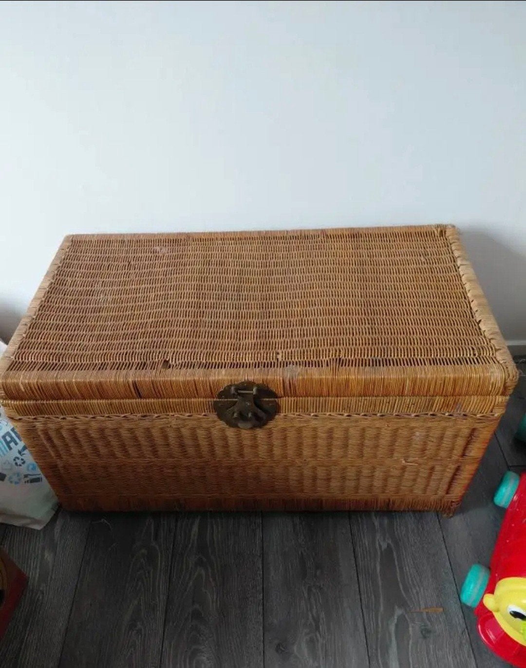 2 rieten dekenkisten met koper beslag, Huis en Inrichting, Ophalen, Overige materialen, Minder dan 50 cm, Gebruikt