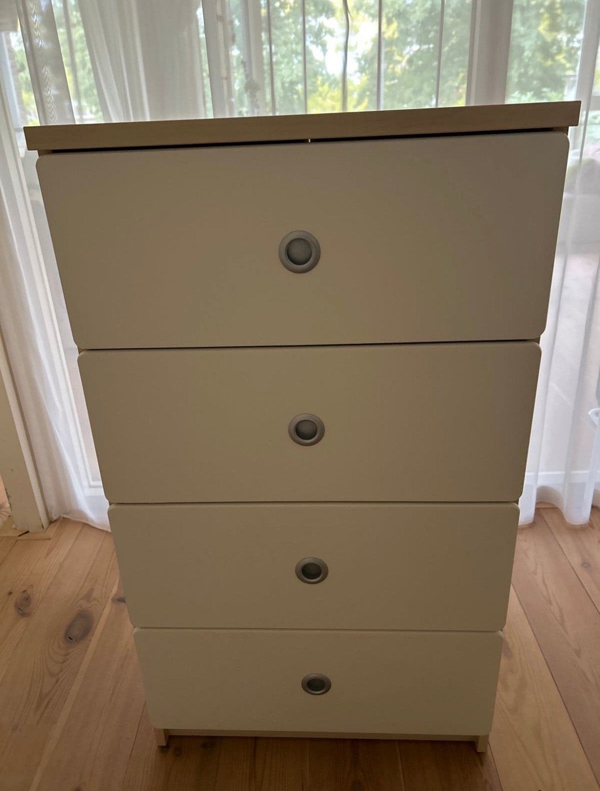 Ladekast met 4 lades - Crème/Houtkleur, Huis en Inrichting, Ophalen, Gebruikt, 100 tot 150 cm, 50 tot 100 cm