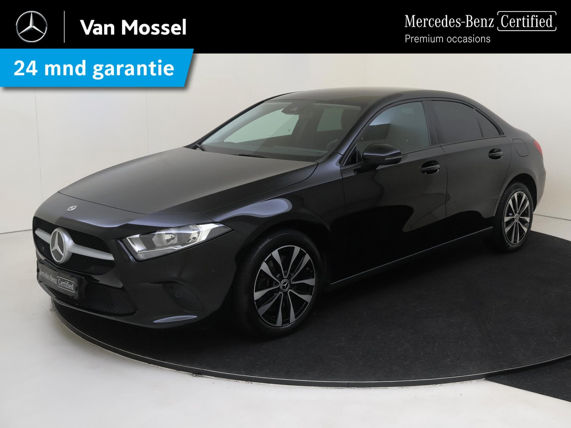 Mercedes-Benz A-klasse 250 e Business Line / Achteruitrijcam, Auto's, Gebruikt, 16 kWh, Leder en Stof, Zwart