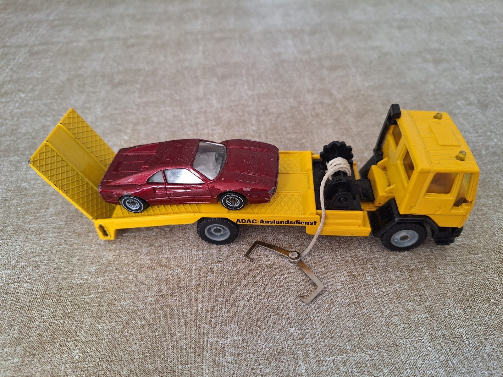 Vintage Siku 2520 Ford Cargo ADAC + Ferrari GTO W.-Germany, Ophalen of Verzenden