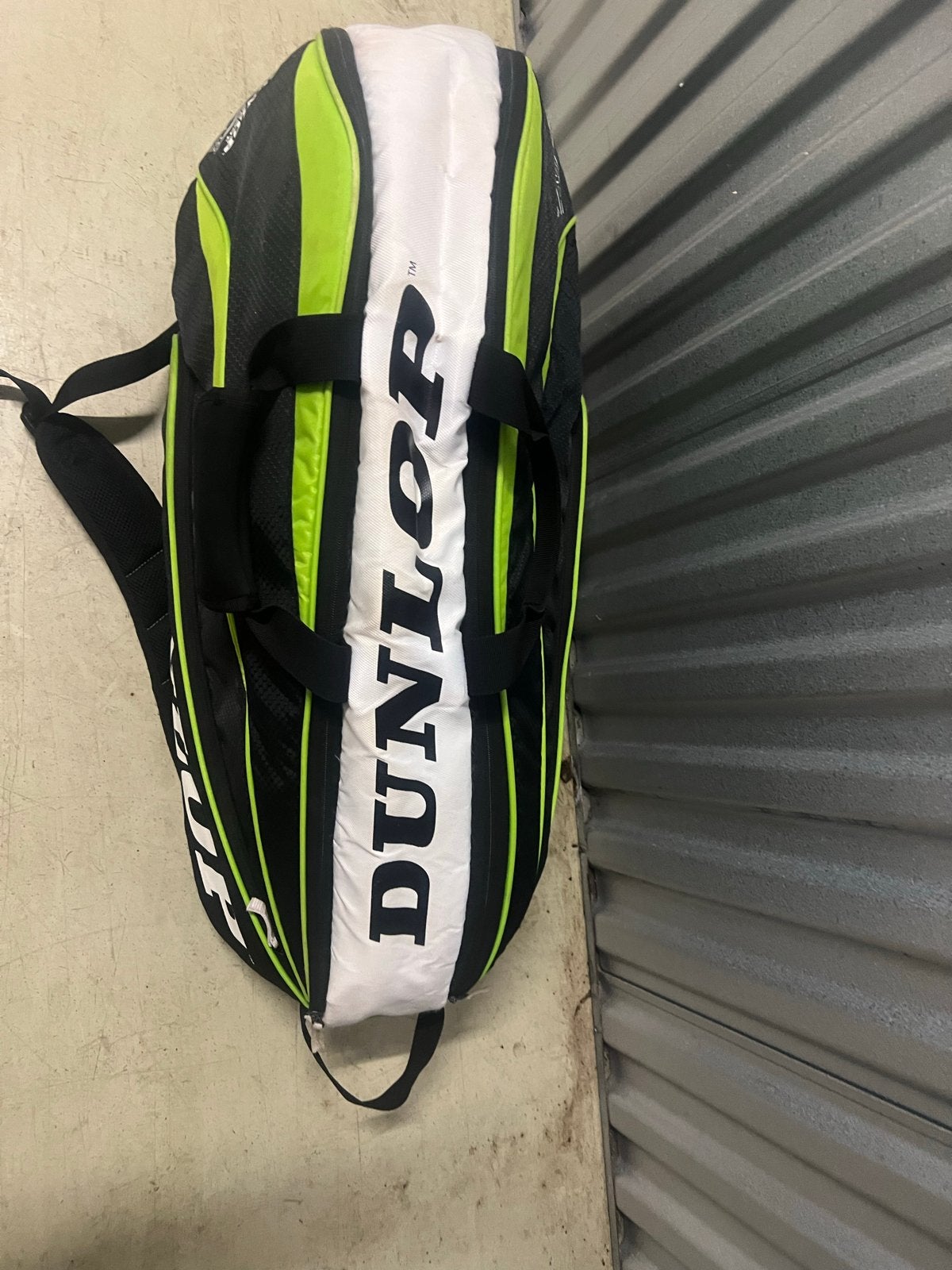 Dunlop Biomimetic Tennistas met schouderband (4 rackets), L4, Ophalen of Verzenden, Zo goed als nieuw, Tas