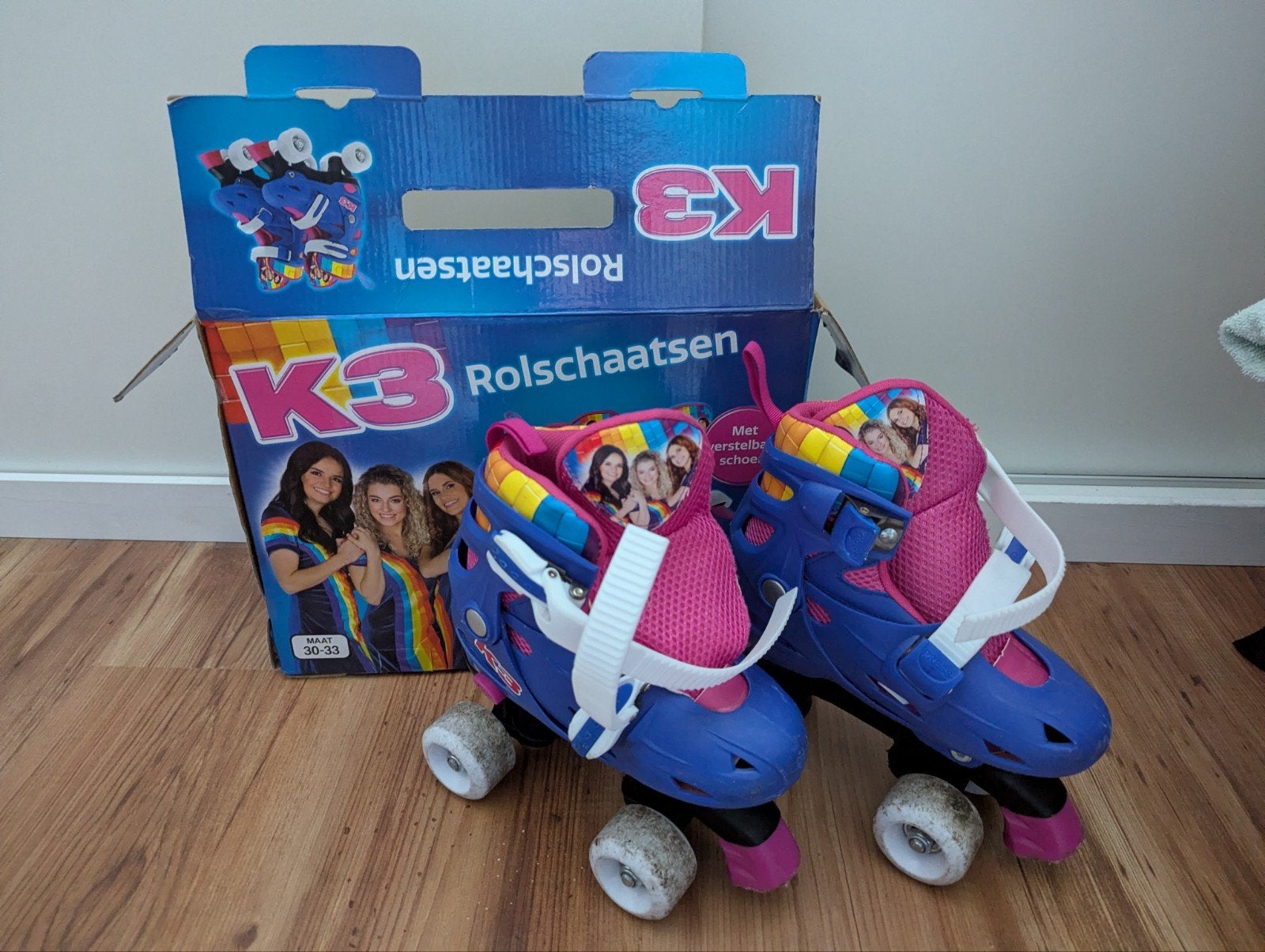 K3 rolschaatsen met beschermset - Maat 30-33, Kinderen en Baby's, Ophalen, Kinderen, Verstelbaar, Gebruikt