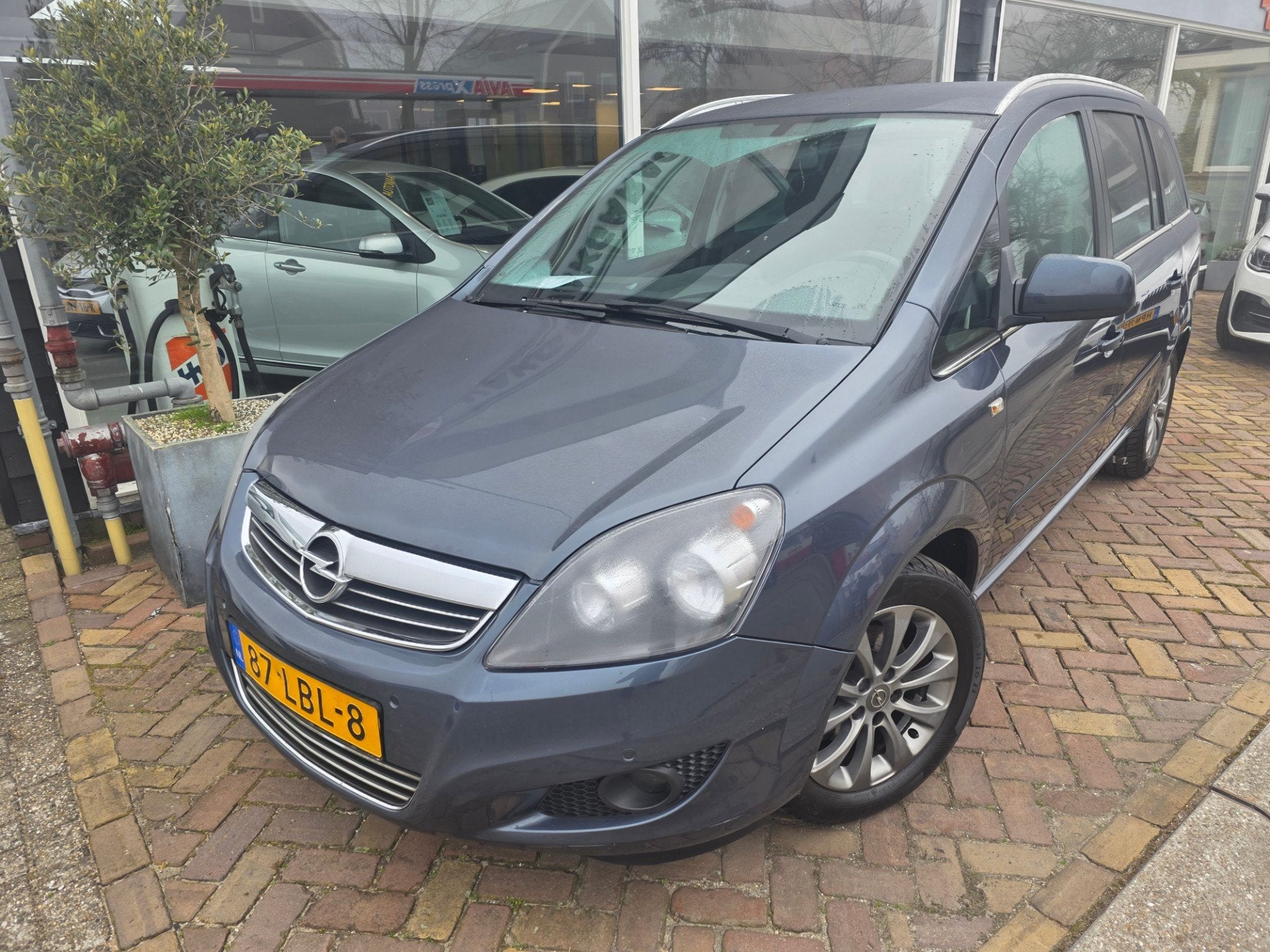 Opel Zafira 1.8 111 years Edition,nwe koppeling en distribut, Auto's, Voorwielaandrijving, Gebruikt, 4 cilinders, Blauw