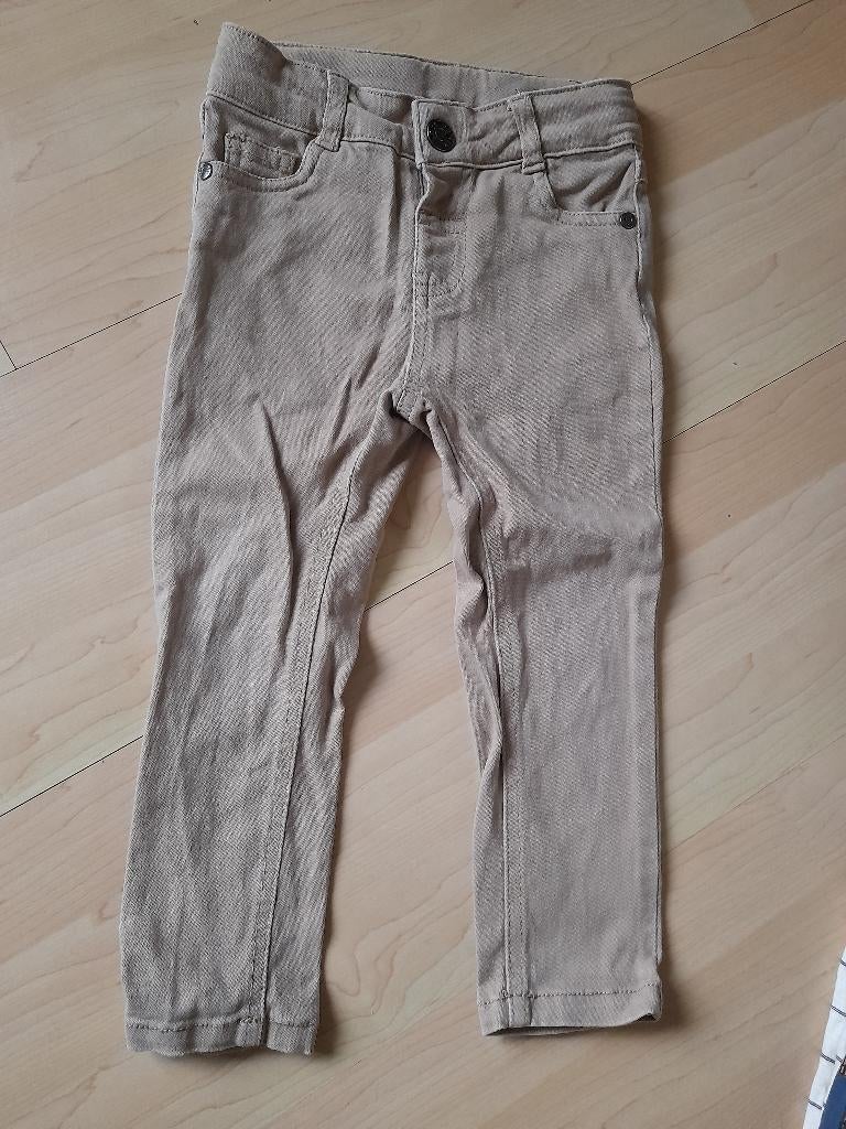 LANGE BROEK MET ELASTIEK IN DE TAILLEBAND MAAT 92, Ophalen of Verzenden, Zo goed als nieuw, Jongen, Jas