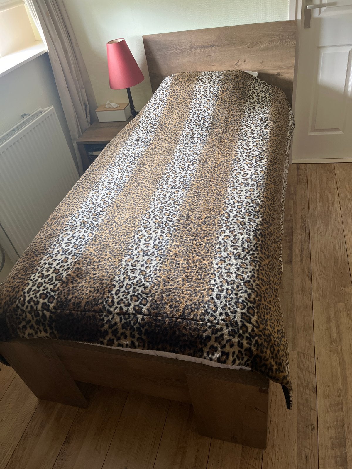 Eenpersoonsbed met nachtkastje - Zo goed als nieuw, Ophalen, 100 cm, Eenpersoons, 210 cm