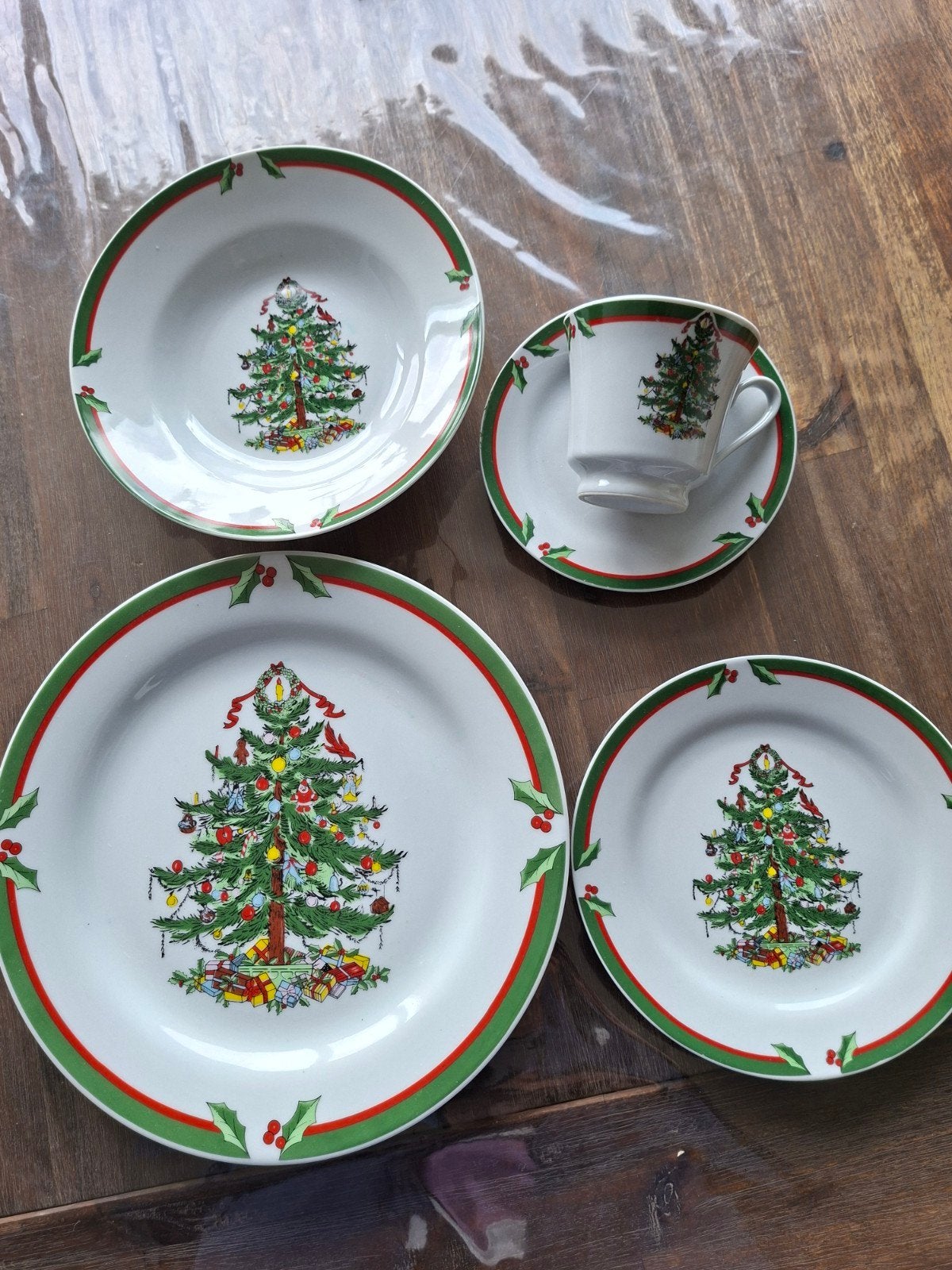 Vintage Kerstservies,   AM 63, Ophalen