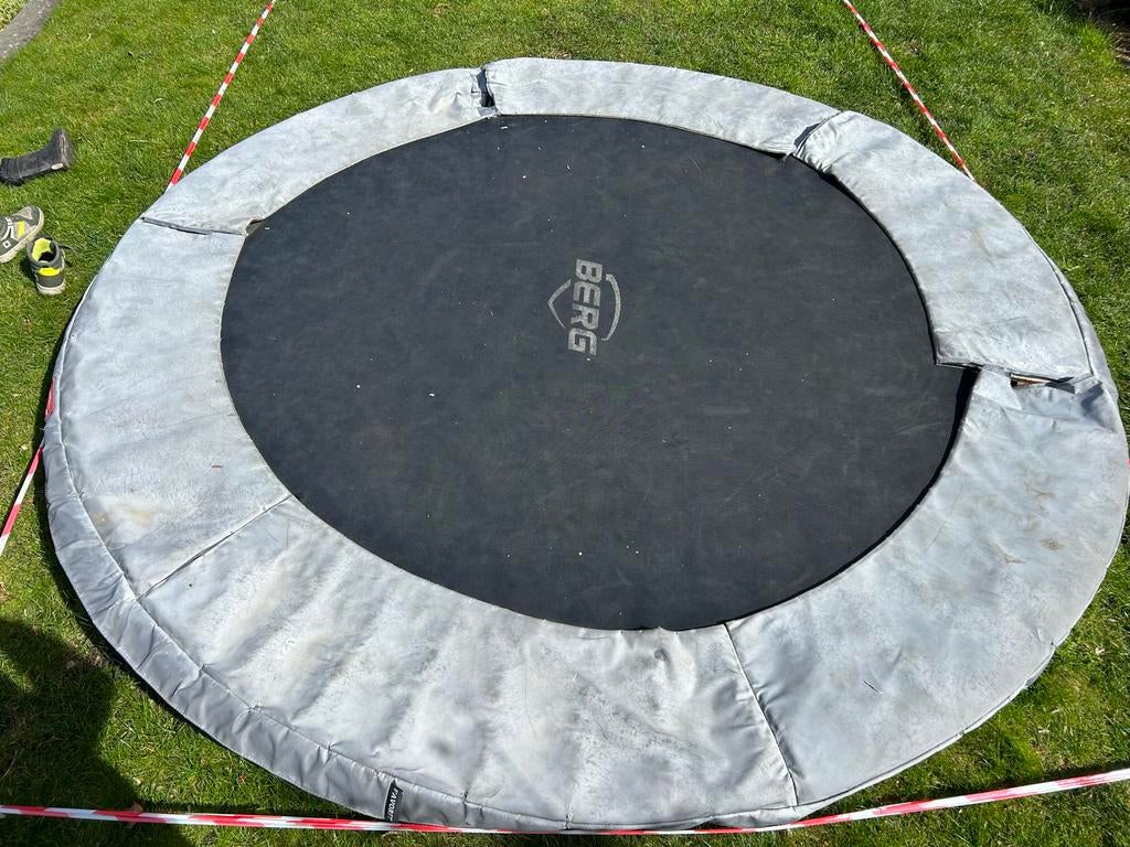 Trampoline Berg 270 cm, Ophalen of Verzenden, Gebruikt