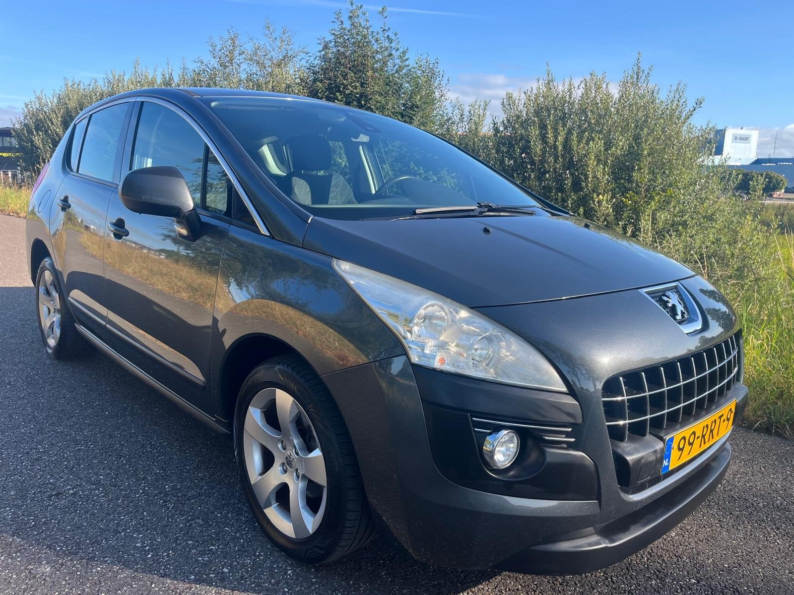 Peugeot 3008 1.6 VTi | Clima | Cruise | Trekhaak | Nieuwe ap, Voorwielaandrijving, Gebruikt, Handgeschakeld, MPV