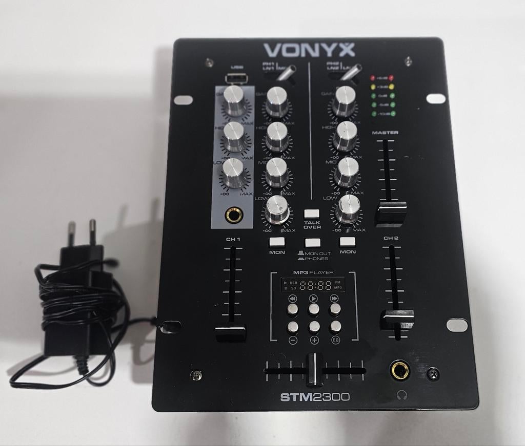 Vonyx STM-2300 2-kanaals DJ mixer met USB/MP3-speler, Muziek en Instrumenten, Mengpanelen, Ophalen of Verzenden, Minder dan 5 kanalen
