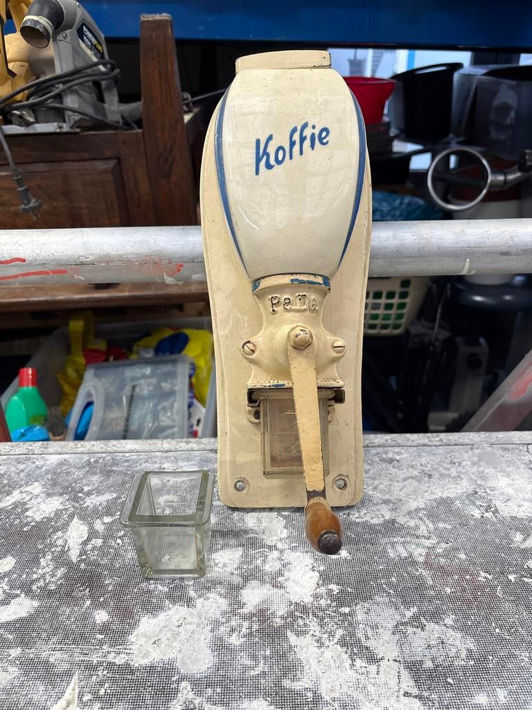 Oude PeDe koffiemolen, Ophalen of Verzenden