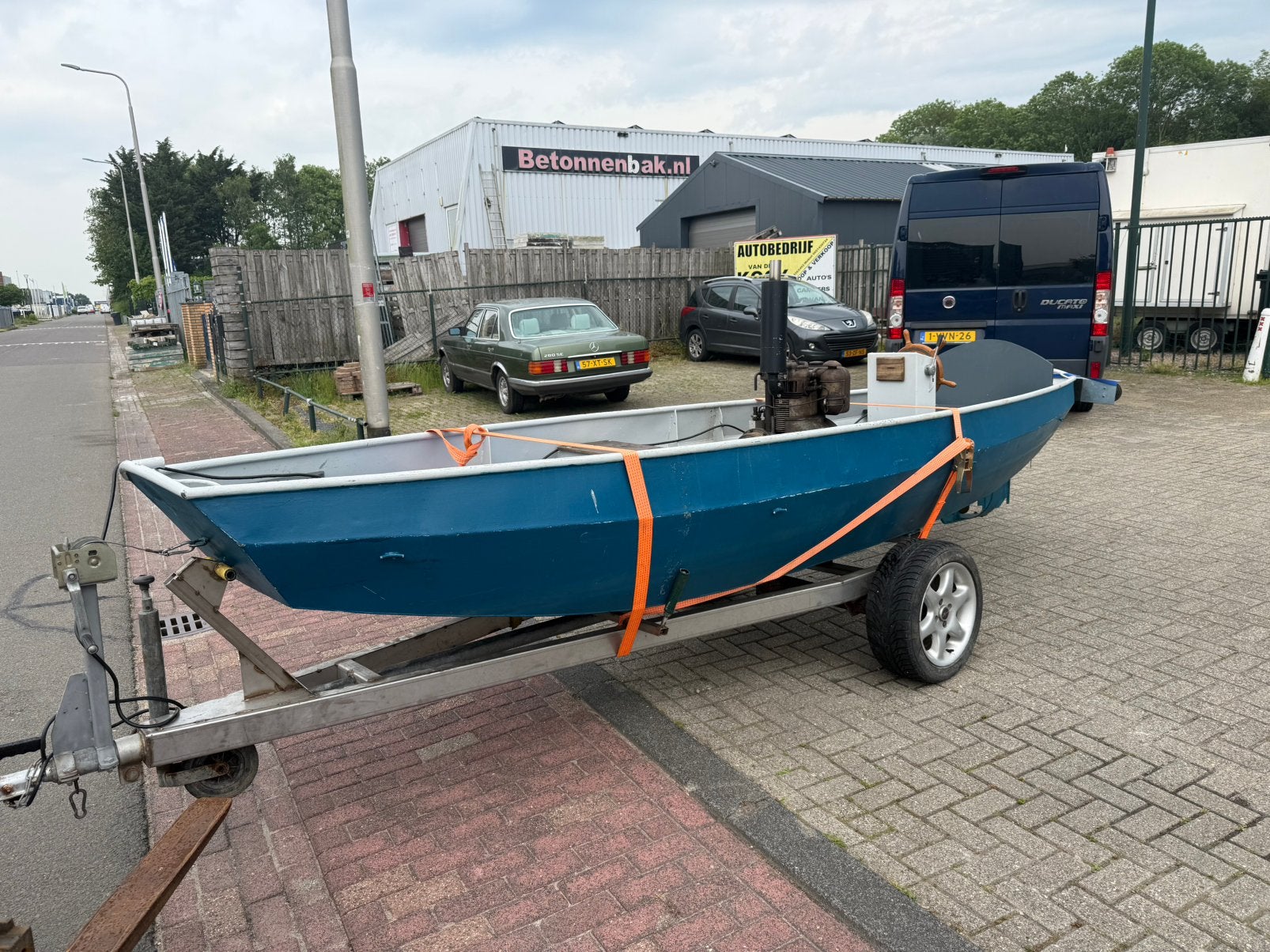 Nostalgische motor schouw uniek !!, Watersport en Boten, Vis- en Consoleboten, Ophalen, 10 tot 30 pk, Gebruikt, Staal