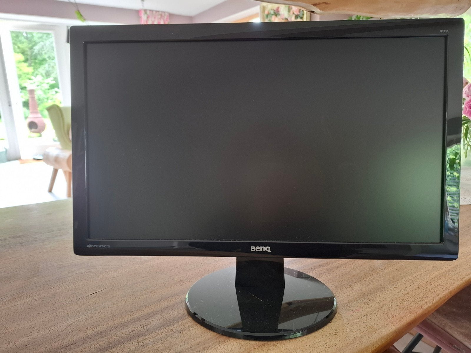 BENQ Computerbeeldscherm met standaard - 52x32 cm, Computers en Software, Monitoren, Ophalen, BENQ, Gebruikt, Full HD