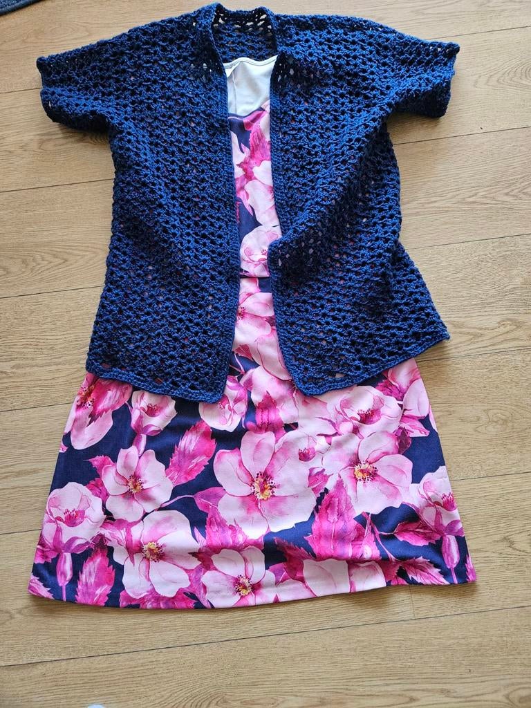 Jurk met vest maat 44/46, Maat 46/48 (XL) of groter, Ophalen of Verzenden, Knielengte, Roze