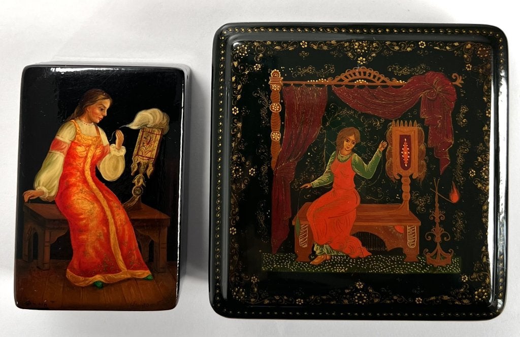 812. Russische lakdoosjes, Palekh, 20e eeuw