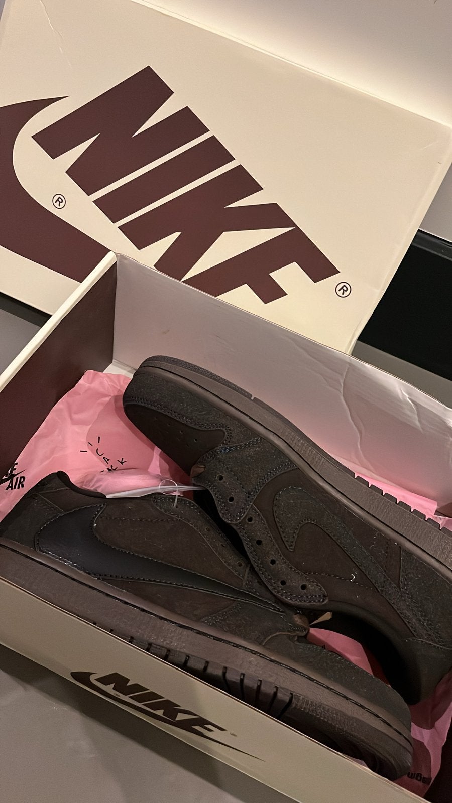 Nike Air Jordan 1 Low Travis Scott Reverse Mocha, Kleding | Heren, Ophalen of Verzenden, Nieuw, Bruin, Sneakers of Gympen