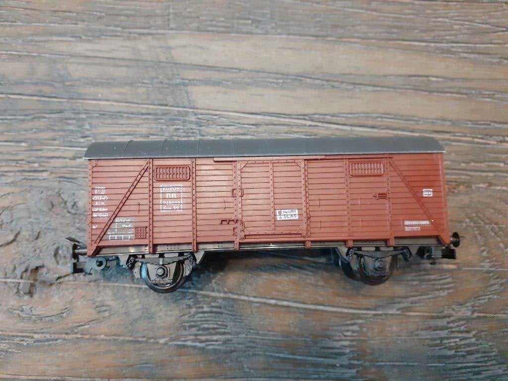 Roco gesloten wagen DB, Hobby en Vrije tijd, Gelijkstroom, Wagon, Ophalen of Verzenden, Zo goed als nieuw