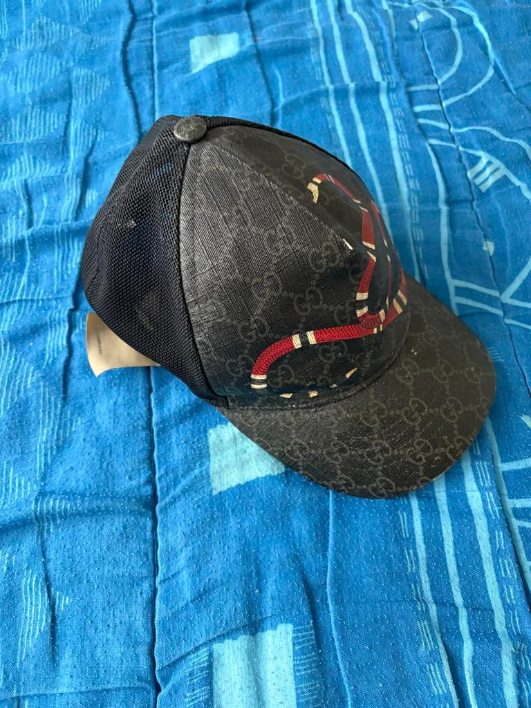 Originele Gucci pet met slangenprint, Kleding | Heren, Ophalen of Verzenden, Gedragen, 57 cm (M, 7⅛ inch) of minder, Pet