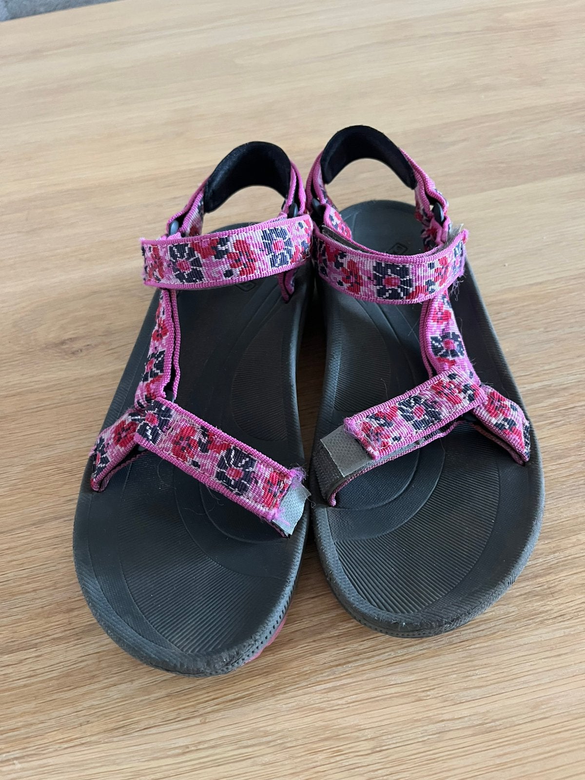 Teva sandalen maat 37, nette staat, Gebruikt, Meisje, Overige typen, Ophalen of Verzenden