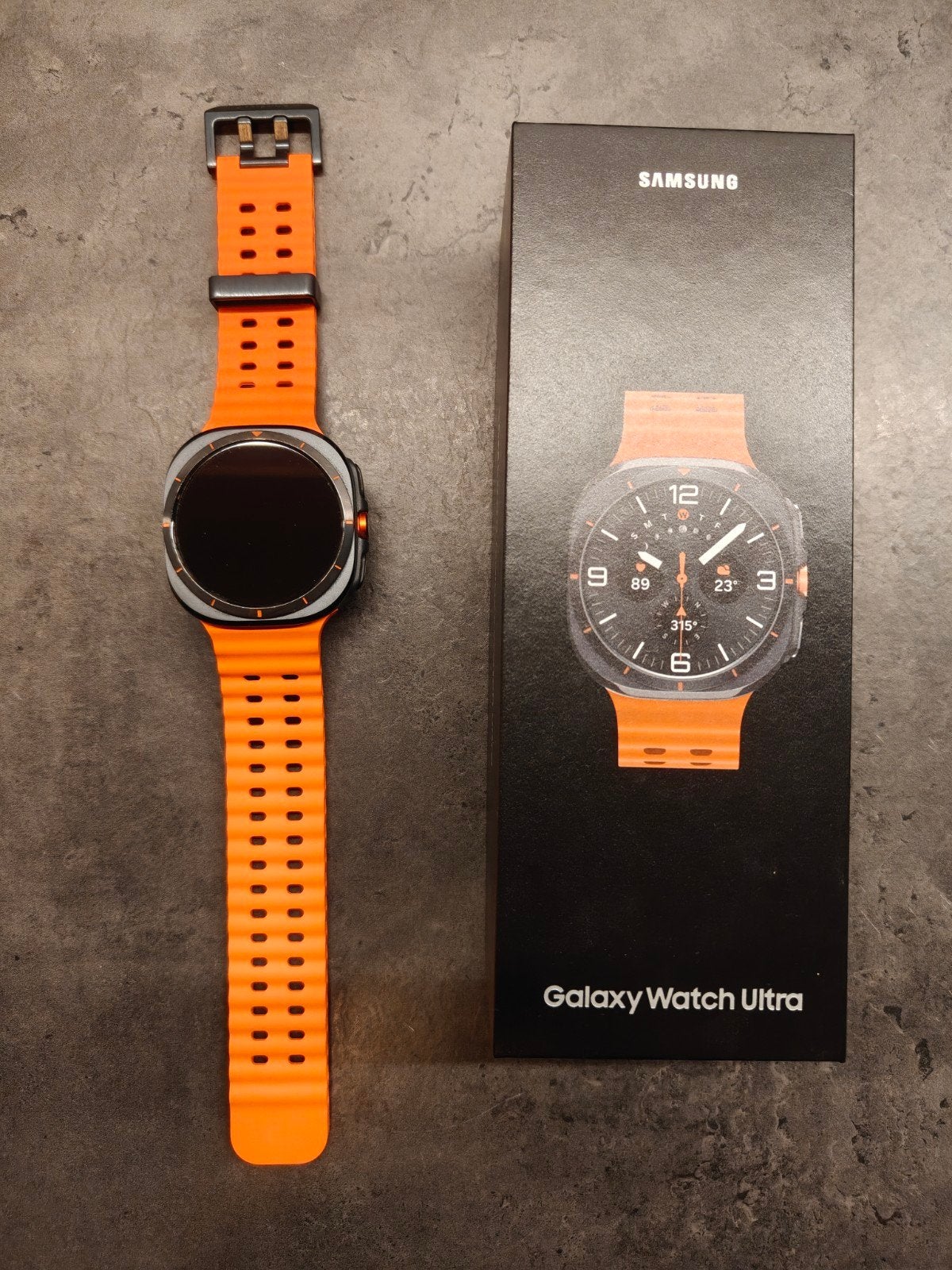 Foto 2 van Samsung Galaxy Watch Ultra 47mm LTE