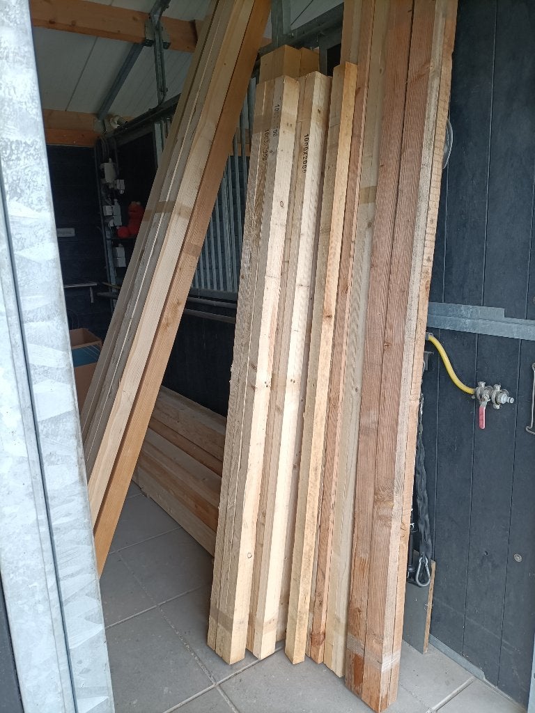 AANBIEDING partij houten balken 36 stuks kippenhok., Ophalen, Zo goed als nieuw, 250 cm of meer, Balken