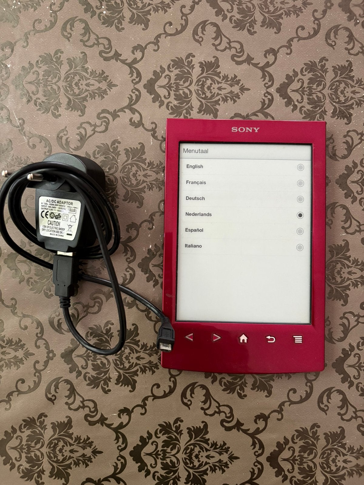 Sony E-Reader inclusief oplader, Computers en Software, Ophalen of Verzenden, Zo goed als nieuw